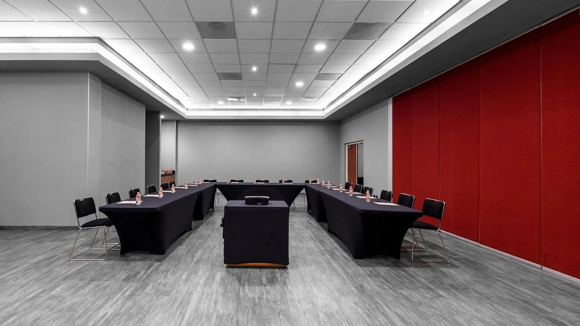 Hotel City Express Plus By Marriott Guadalajara Expo Zapopan